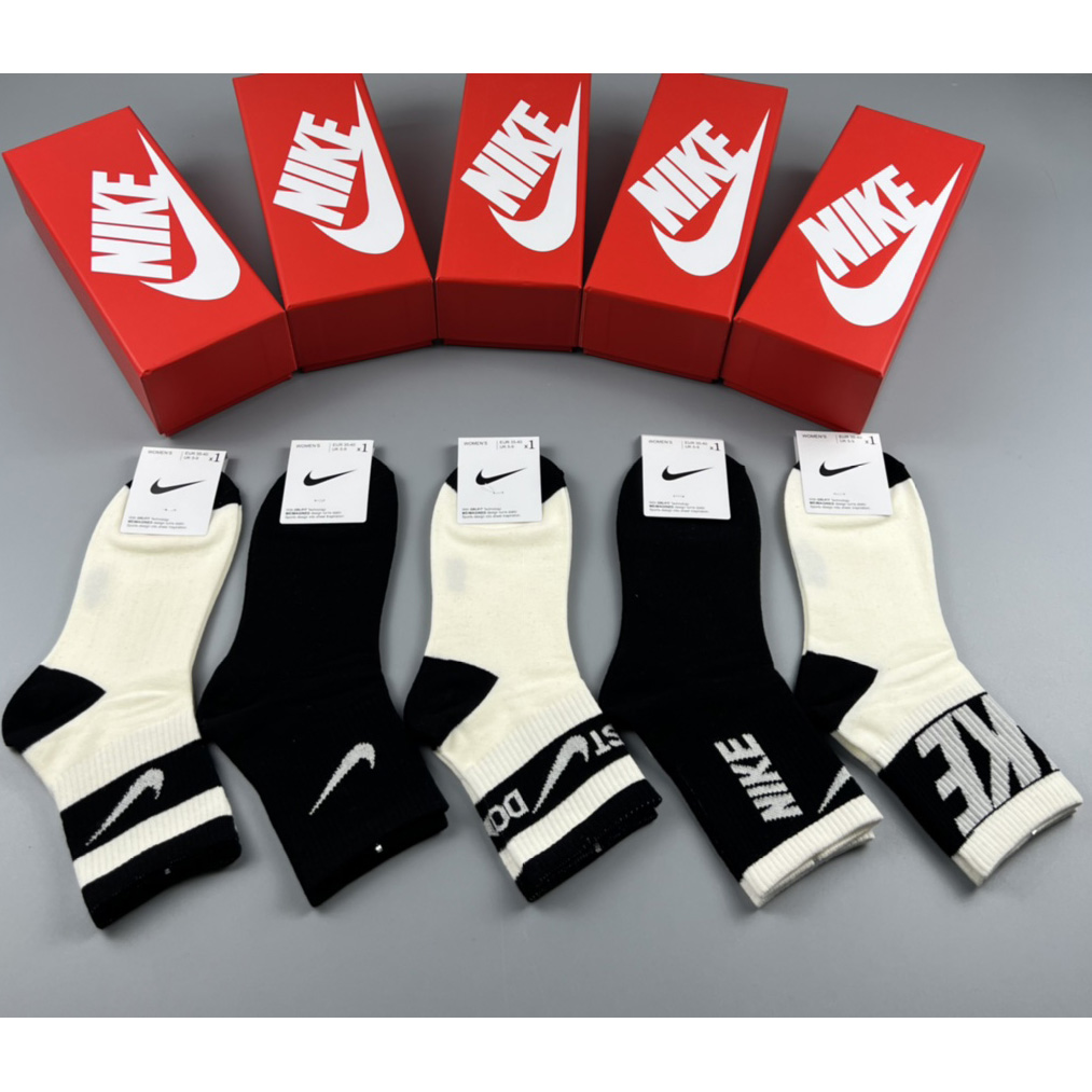 Nike Socks /Box - everydesigner