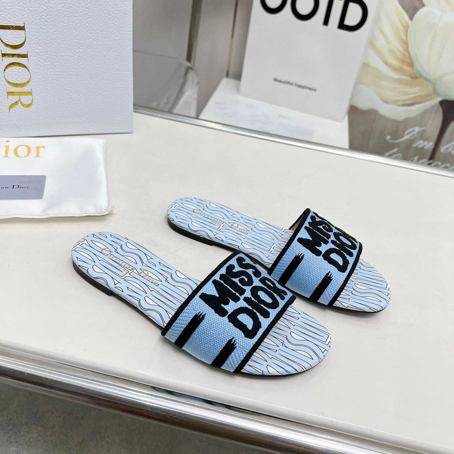 Dior Dway Slide - everydesigner