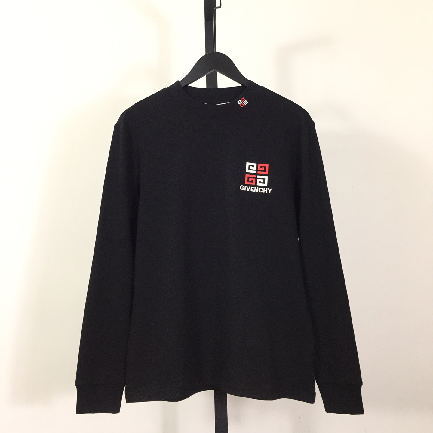 Givenchy Long Sleeves - everydesigner