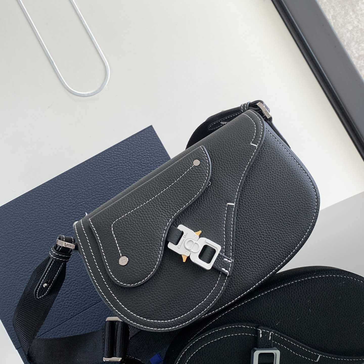 Dior Saddle Messenger Bag - everydesigner