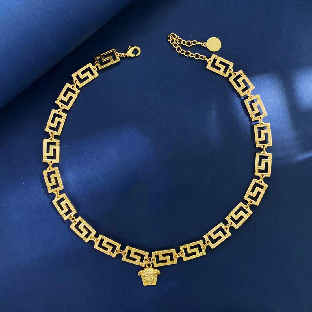 Versace Medusa Necklace - everydesigner