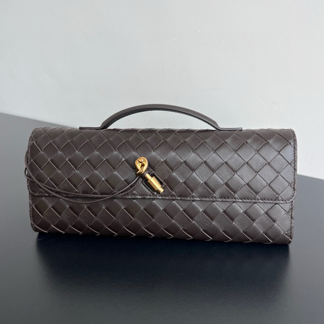 Bottega Veneta Long Clutch Andiamo With Handle - everydesigner