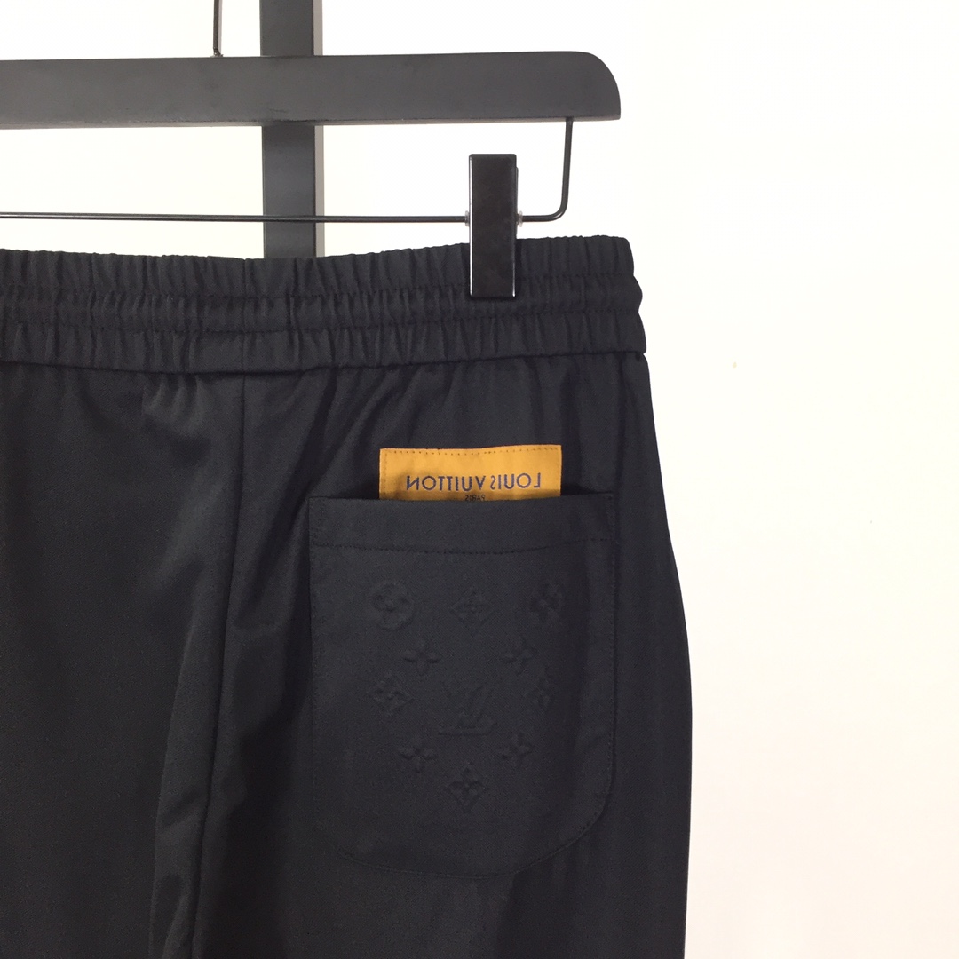 Louis Vuitton Cotton Pants - everydesigner