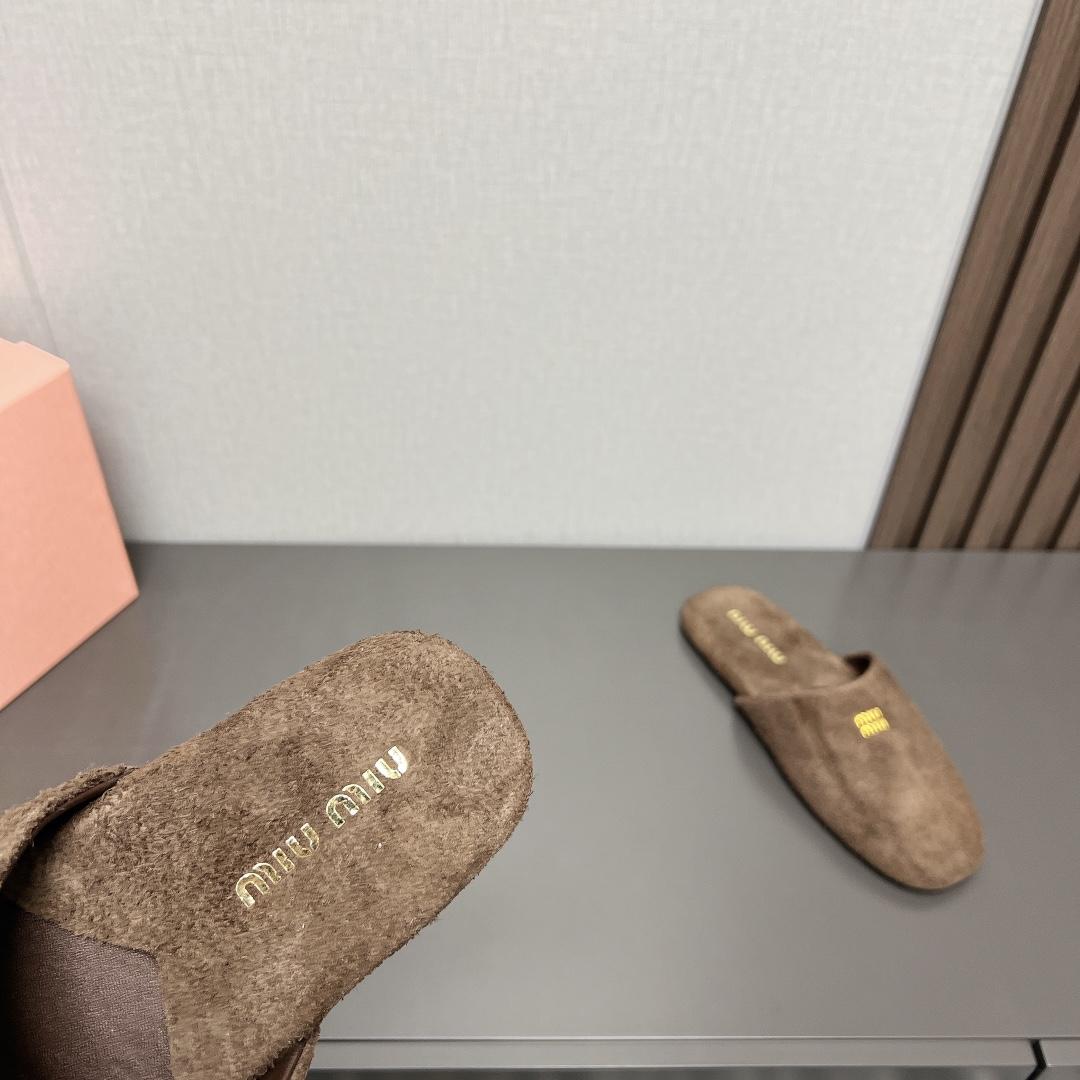 Miu Miu Suede Slippers - everydesigner