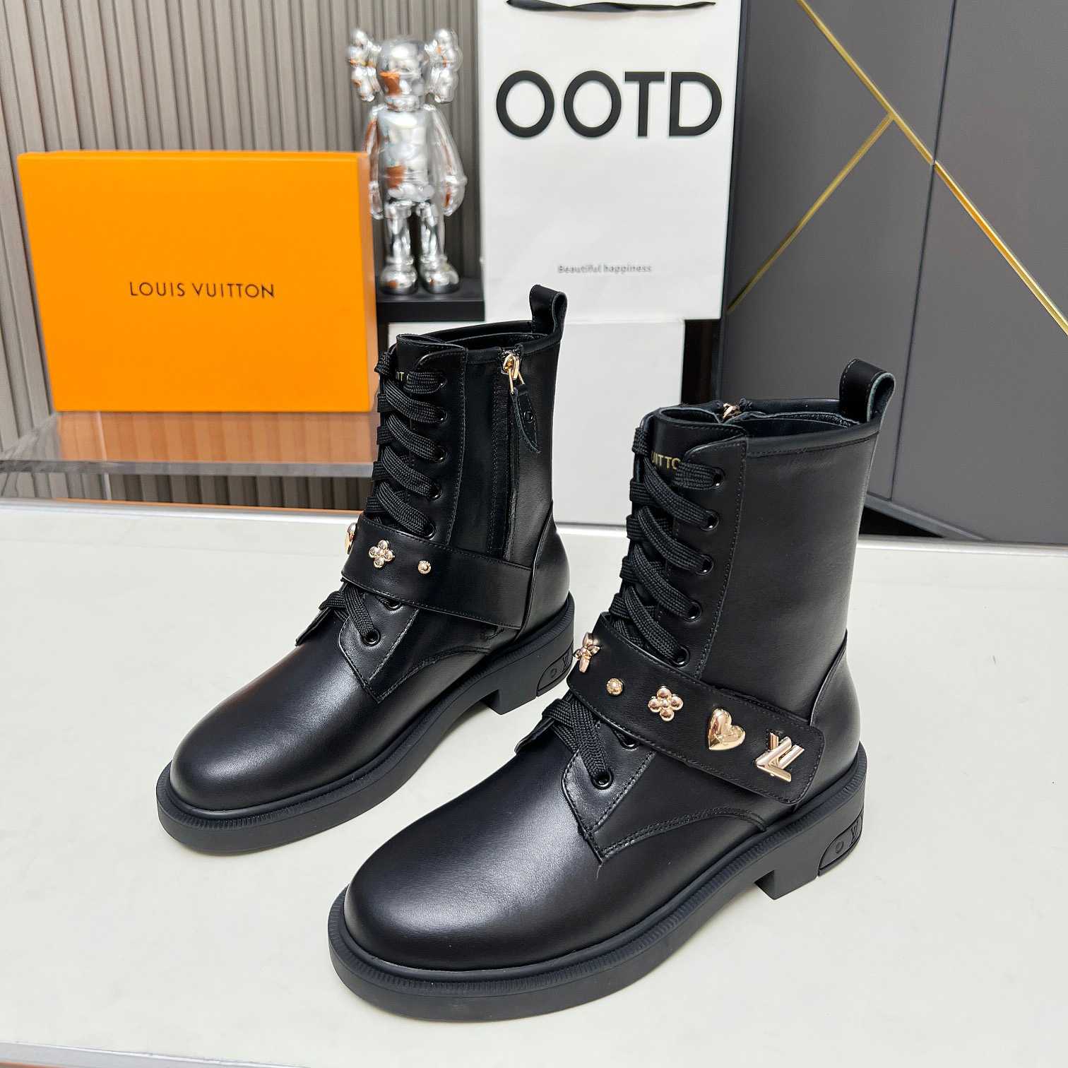 Louis Vuitton Citizen Flat Ranger Boot   - everydesigner