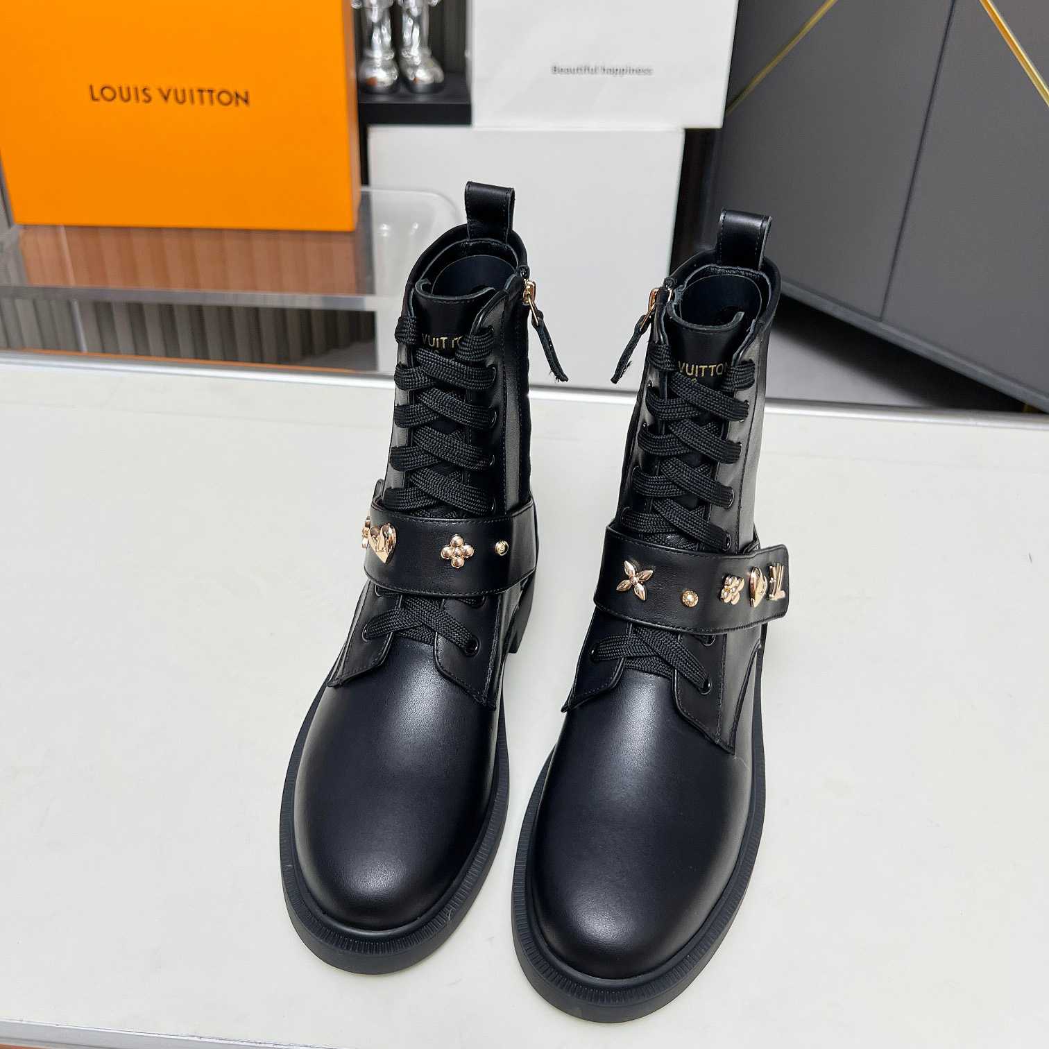 Louis Vuitton Citizen Flat Ranger Boot   - everydesigner