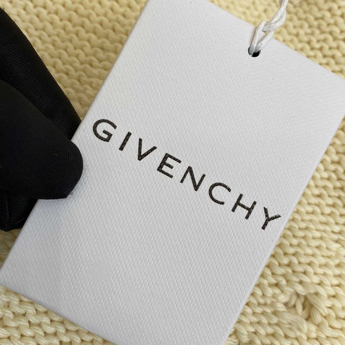 Givenchy Oversized Sweater In Wool - everydesigner