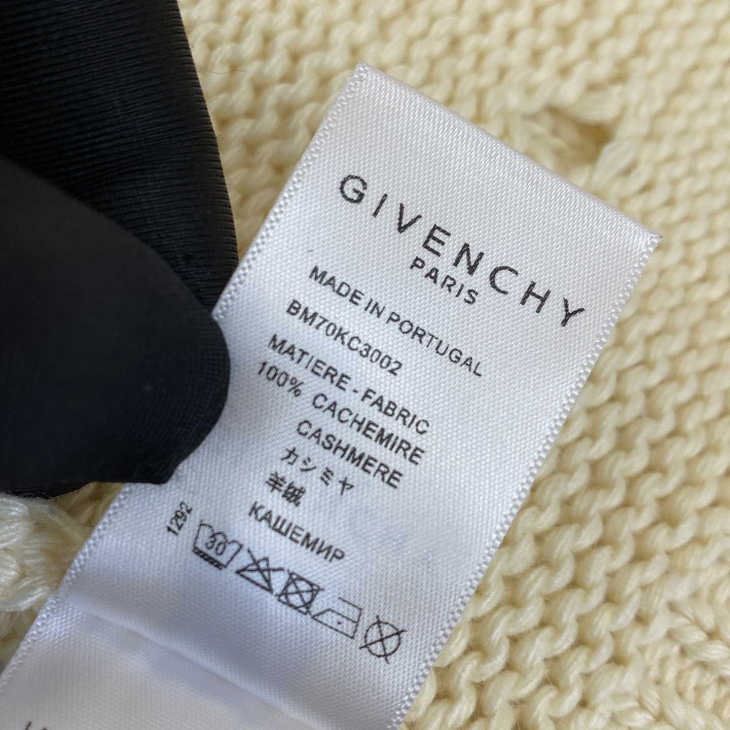 Givenchy Oversized Sweater In Wool - everydesigner