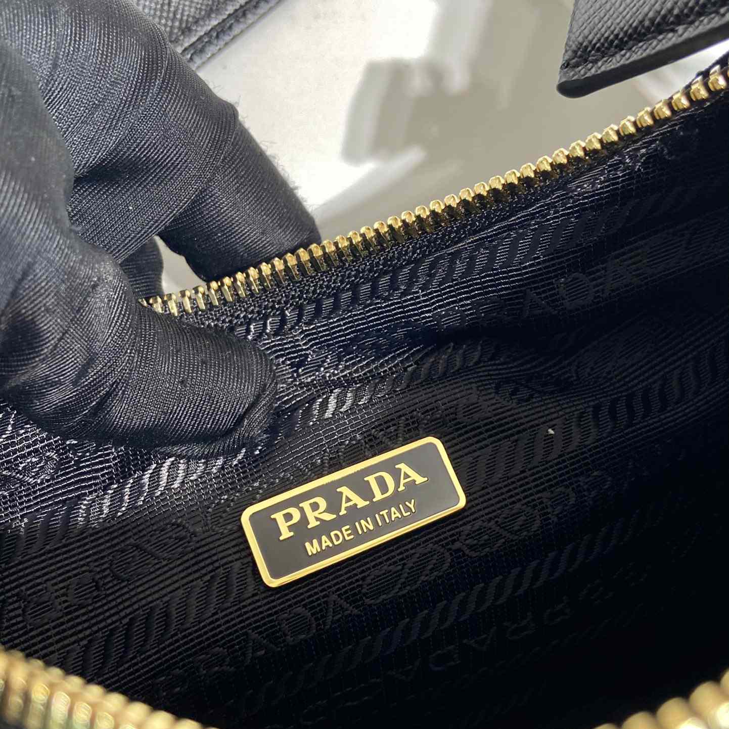 Prada Re-Edition 1995 Chaîne Re-Nylon Mini-bag - everydesigner