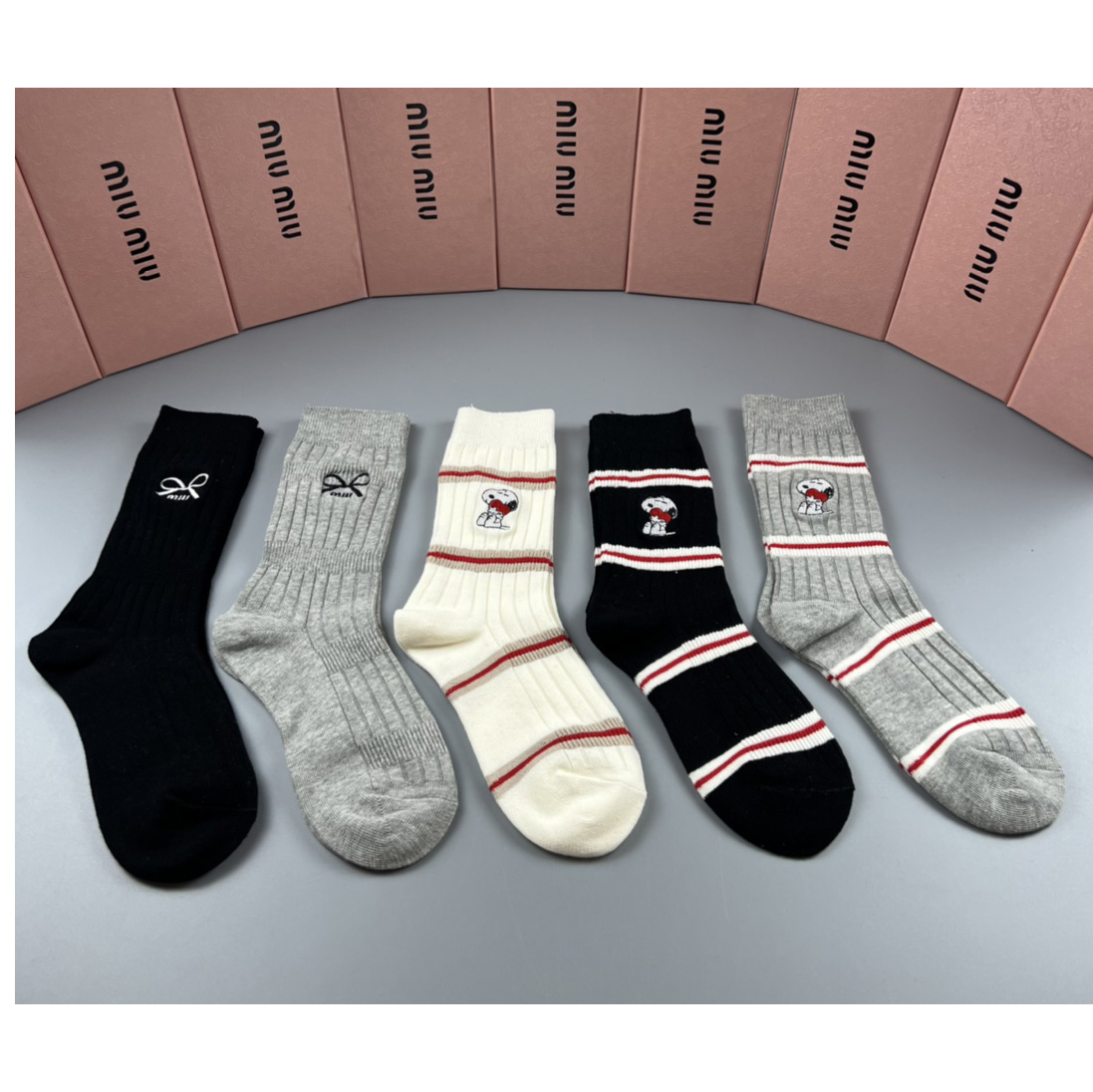 Miu Miu Socks /Box - everydesigner