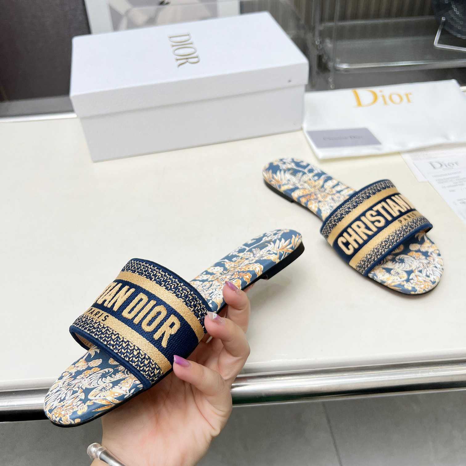 Dior Dway Slide - everydesigner