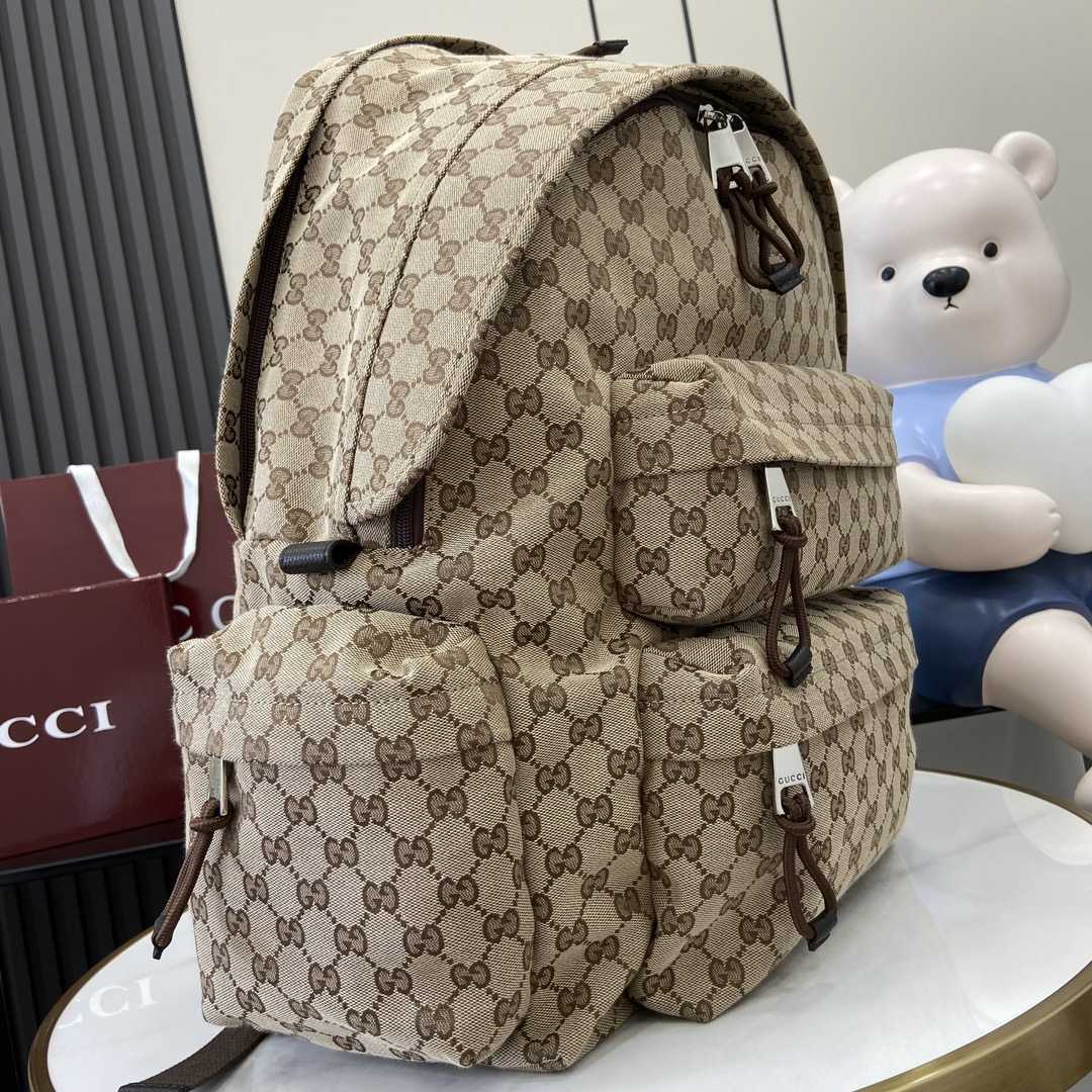 Gucci Large Backpack With Gucci Logo - everydesigner