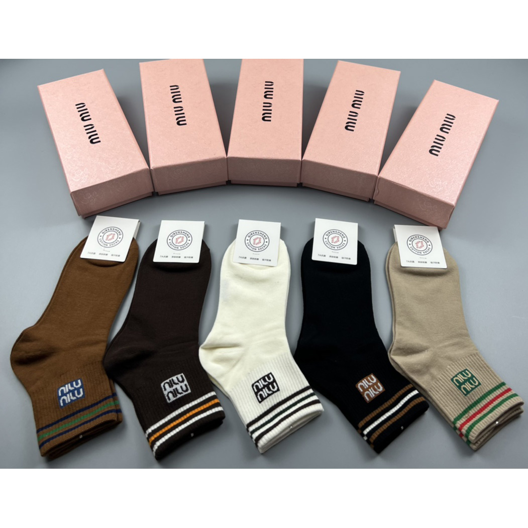 Miu Miu Socks /Box - everydesigner