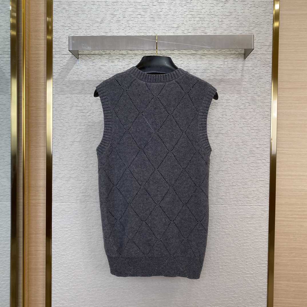 Givenchy Cropped Sweater In Wool - everydesigner