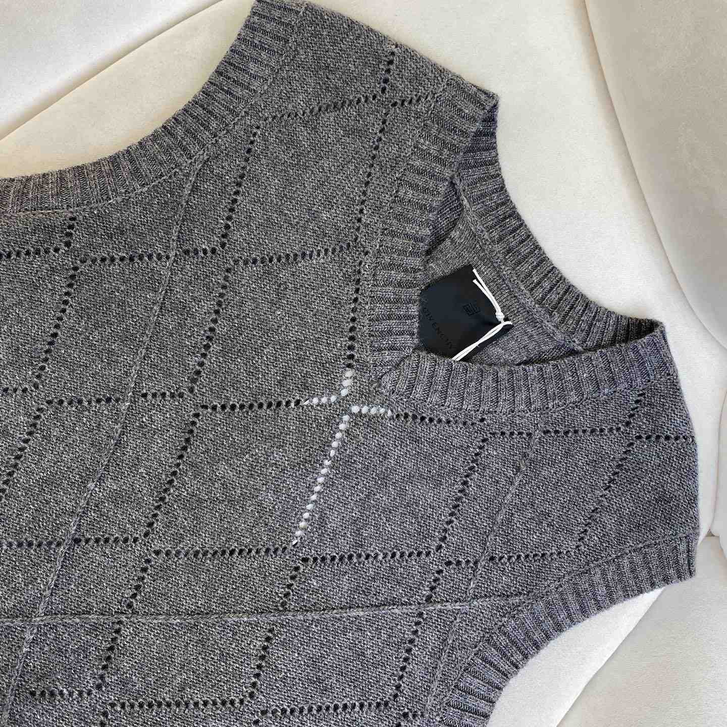 Givenchy Cropped Sweater In Wool - everydesigner