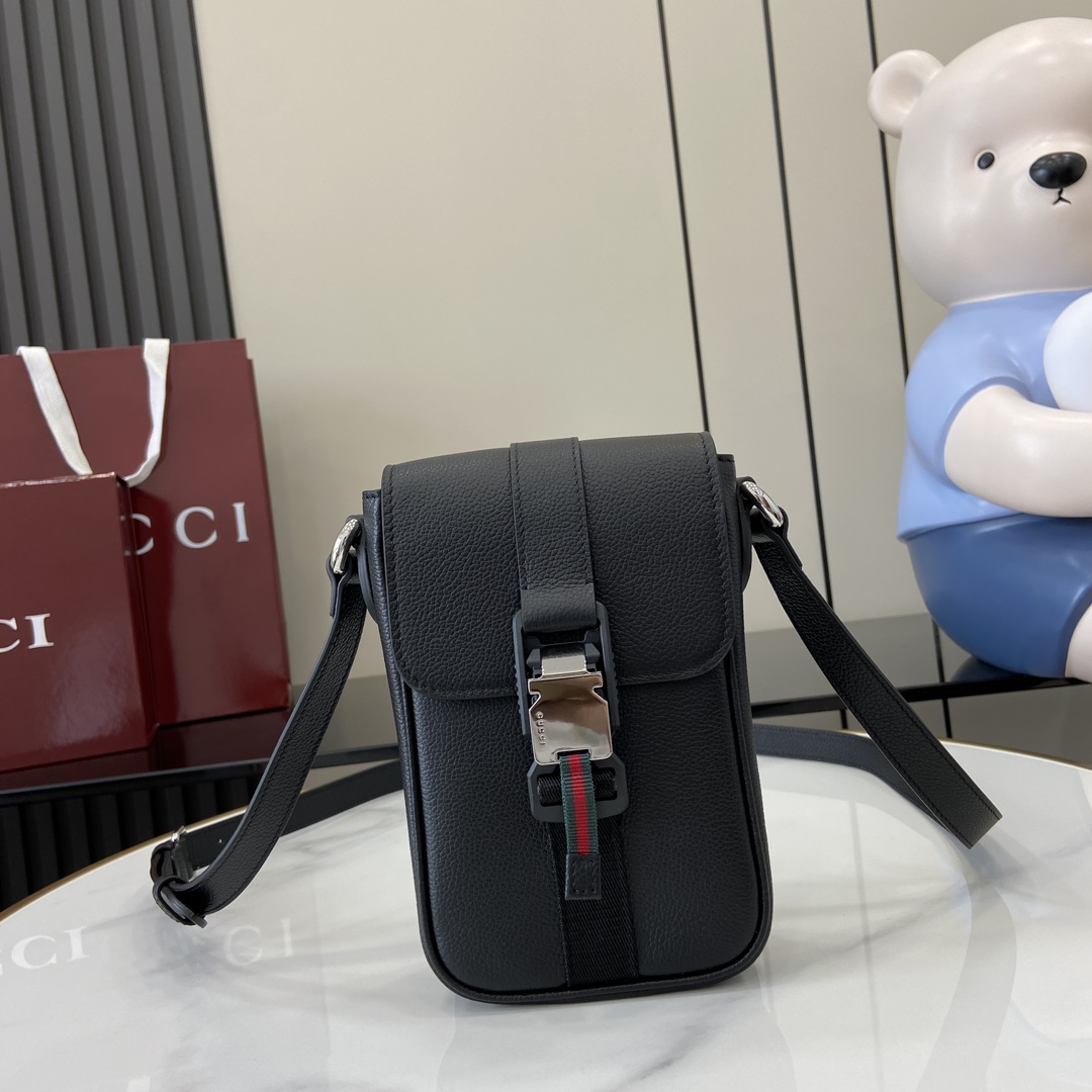 Gucci  Super Mini Crossbody Bag - everydesigner