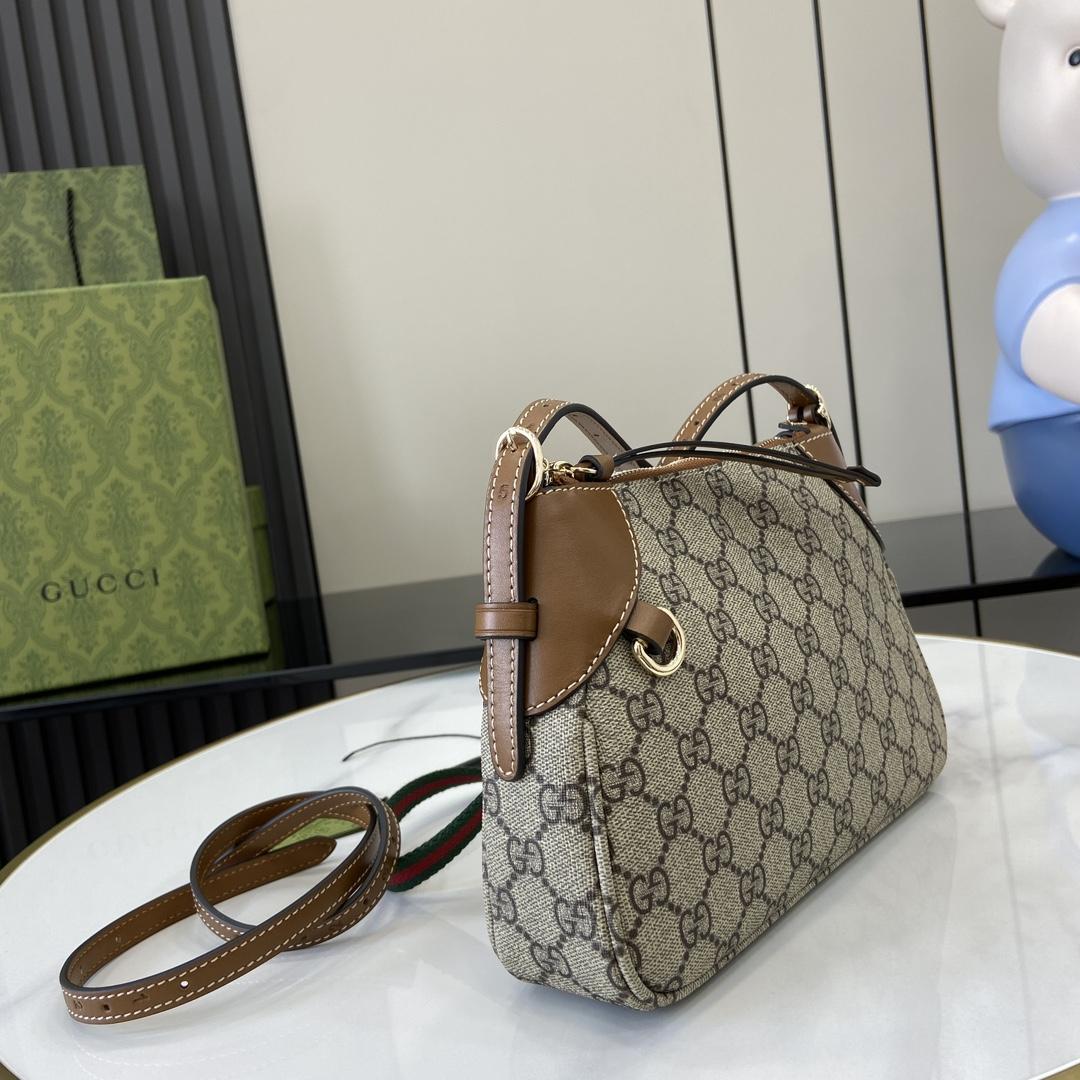 Gucci GG Emblem Small Shoulder Bag - everydesigner