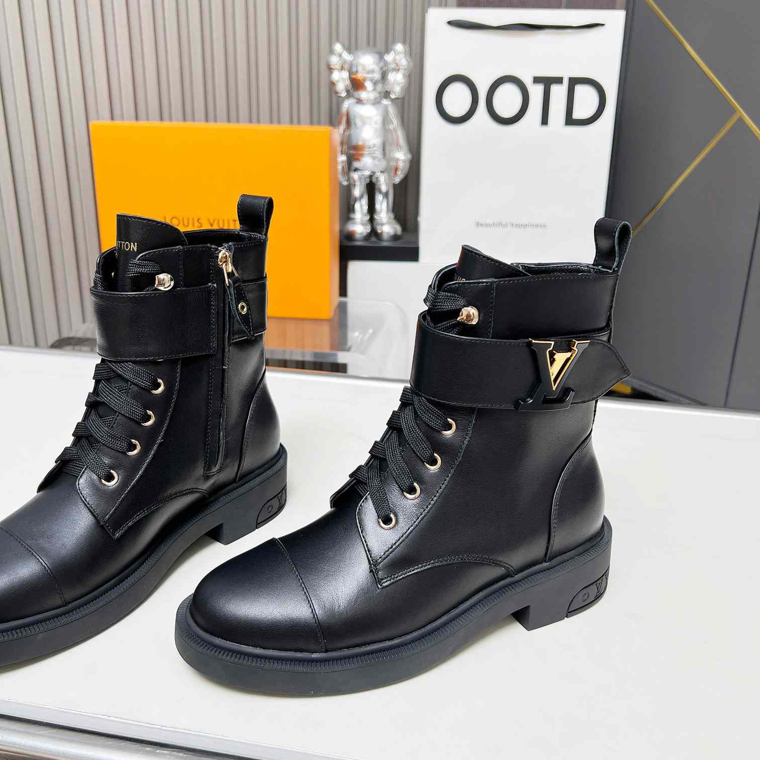 Louis Vuitton Citizen Flat Ranger Boot    1ADCJ6 - everydesigner