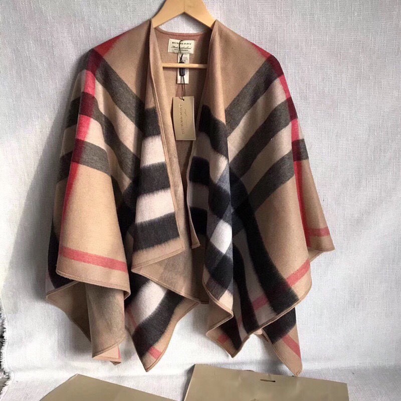 Burberry Charlotte Reversible Wool Felt Cape    140*140cm - everydesigner