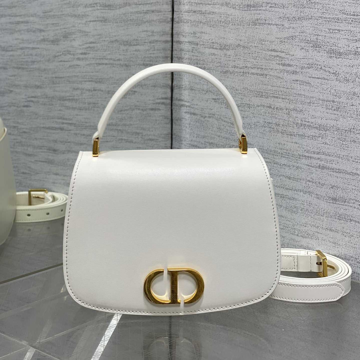 Dior Medium 30 Montaigne Avenue Top Handle Bag - everydesigner