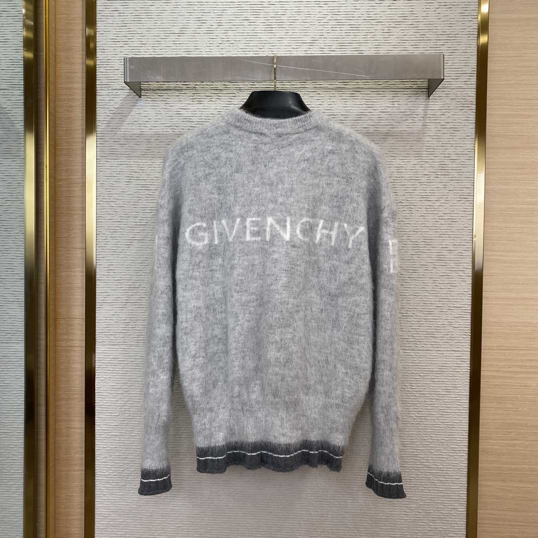 Givenchy 4G Logo Detailed Crewneck Sweater - everydesigner