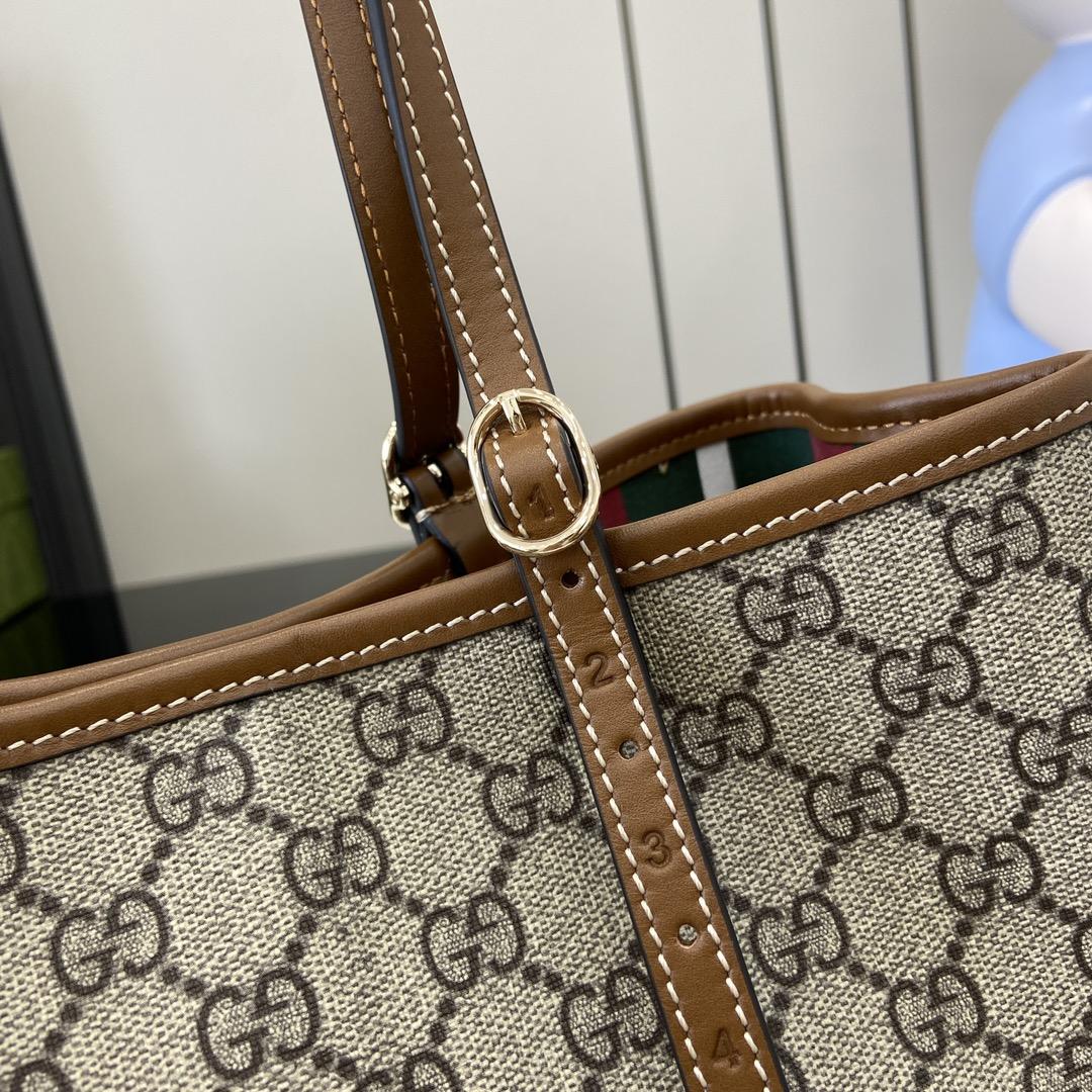 Gucci GG Emblem Small Tote Bag - everydesigner