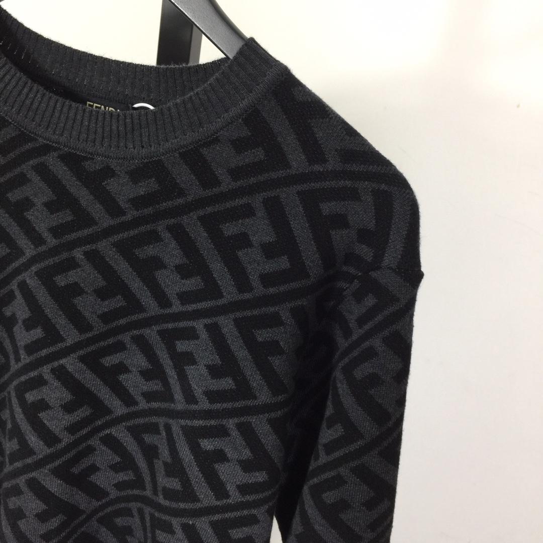 Fendi Black Wool Pullover - everydesigner