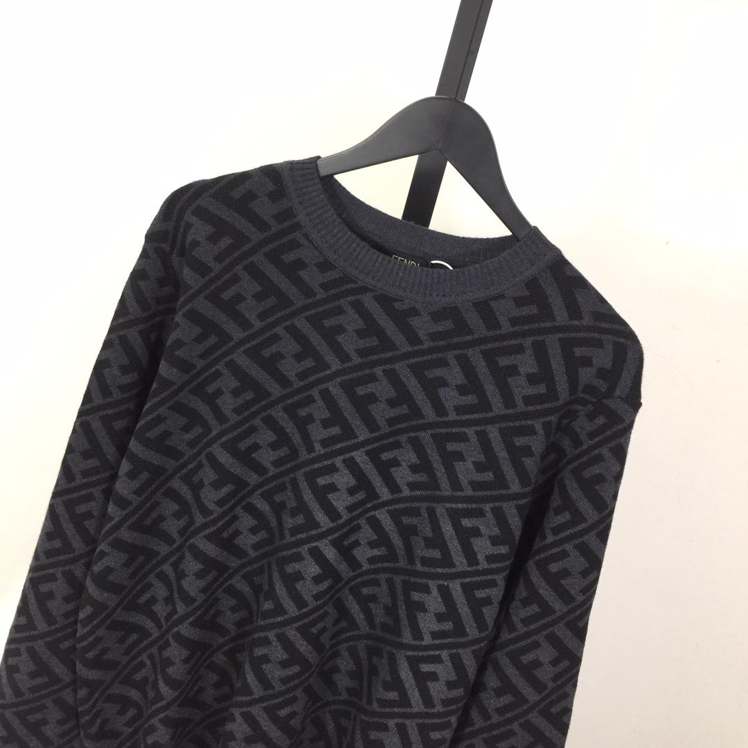 Fendi Black Wool Pullover - everydesigner