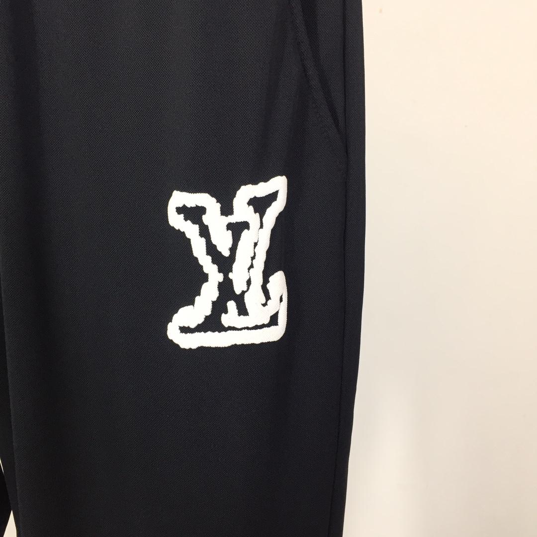 Louis Vuitton Cotton Pants - everydesigner