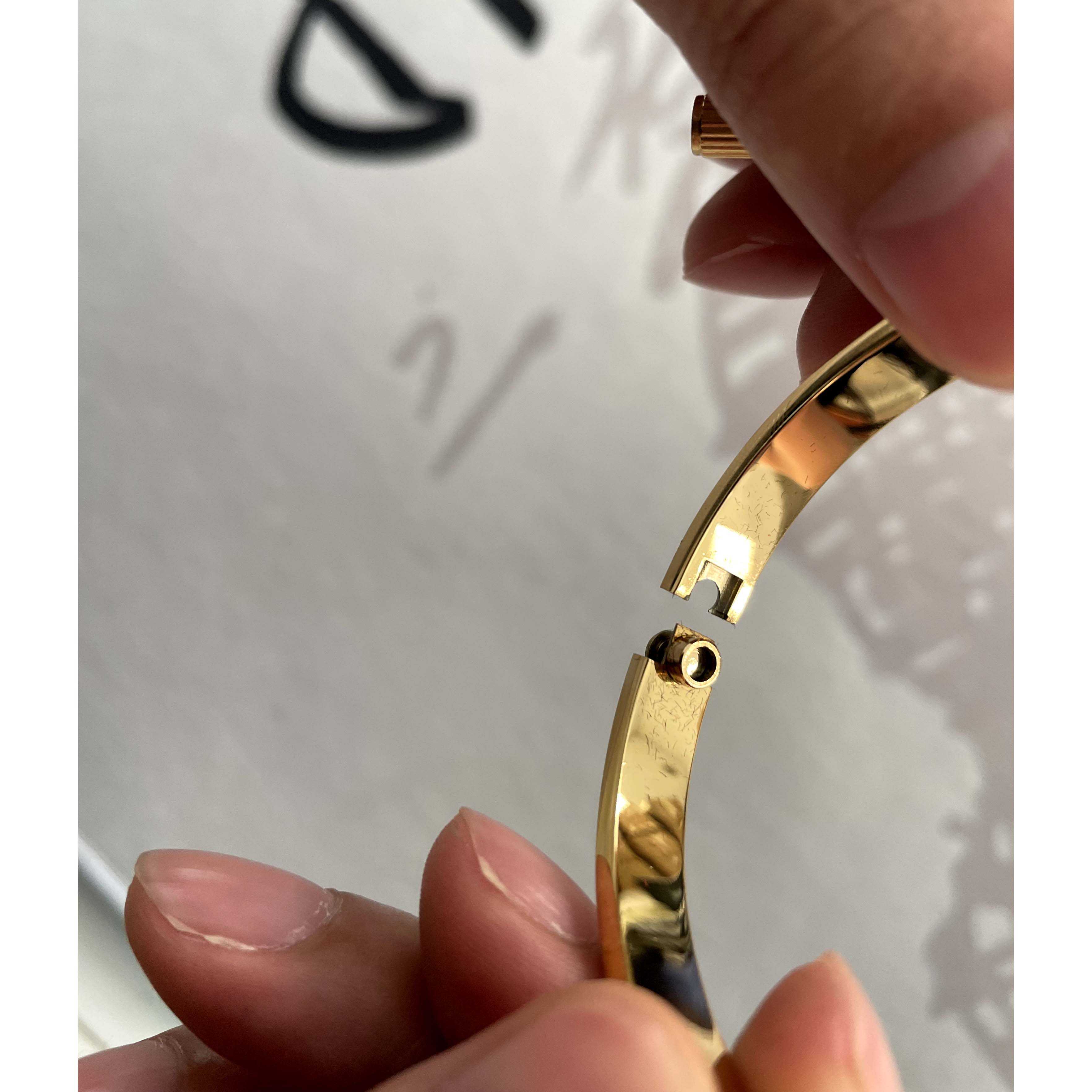 Cartier High Quality Gold Cartier Bracelet - everydesigner