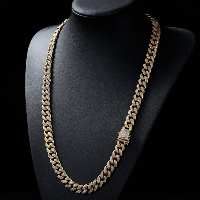 Miami Cuban Chain Cuban Necklace Bundle in Yellow Gold - everydesigner