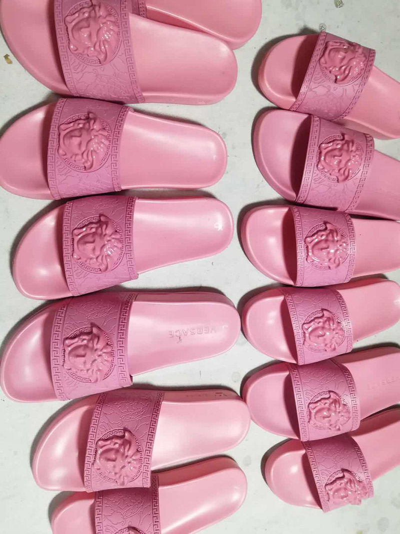 Versace Slides Pink - everydesigner