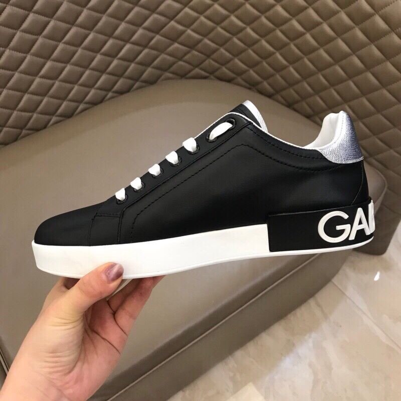 Dolce & Gabbana Sneaker in Black - everydesigner