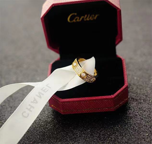 Cartier Ring In Golden - everydesigner