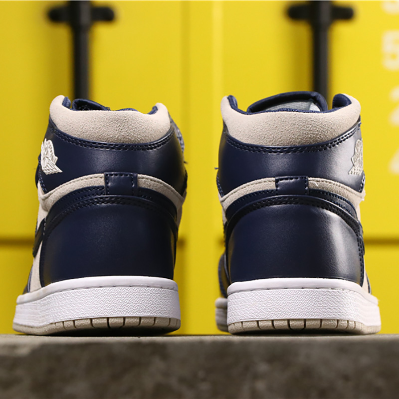 Jordan AJ1 Mid Top WMNS Navy Blue - everydesigner