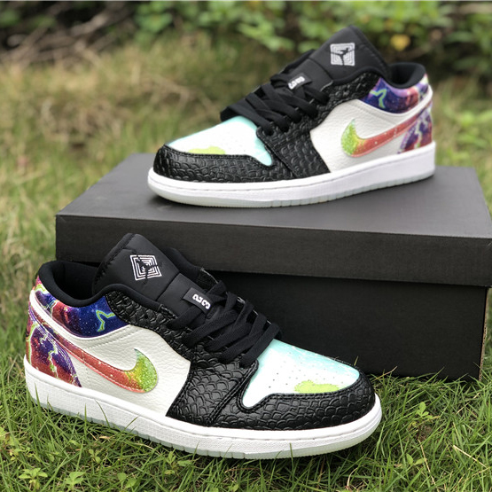 Air Jordan 1 Low Galaxy - everydesigner