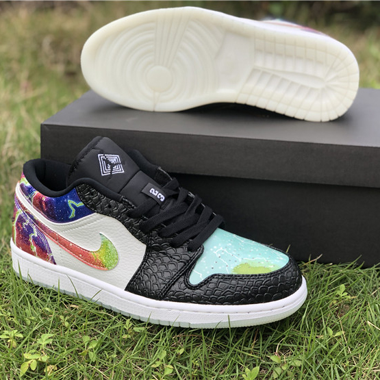 Air Jordan 1 Low Galaxy - everydesigner