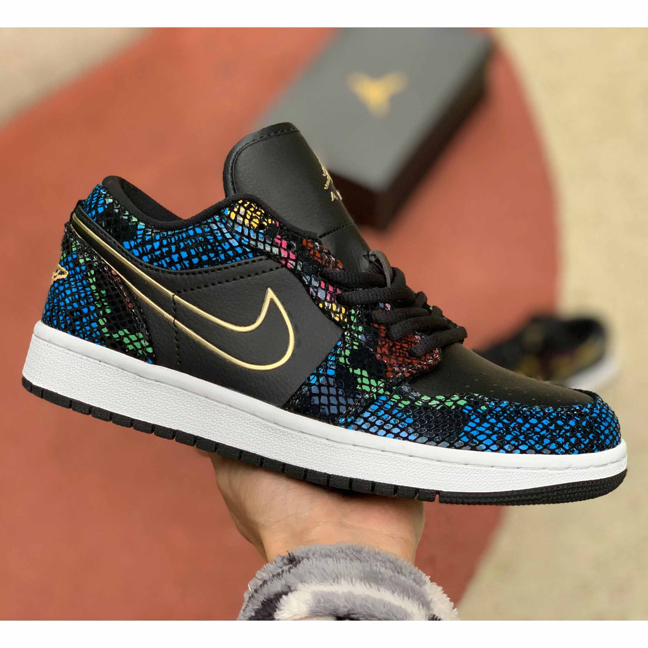 Air Jordan 1 Low WMNS "BHM" - everydesigner