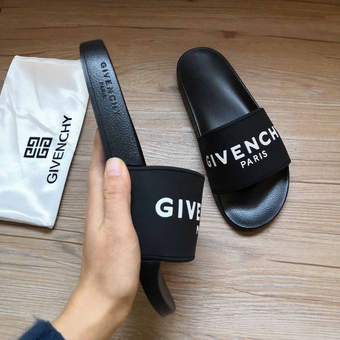 Givenchy Logo-Print Rubber Slides Sandals - everydesigner