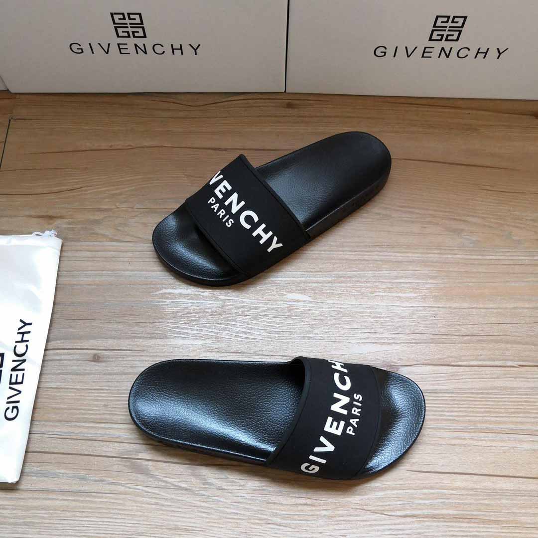 Givenchy Logo-Print Rubber Slides Sandals - everydesigner