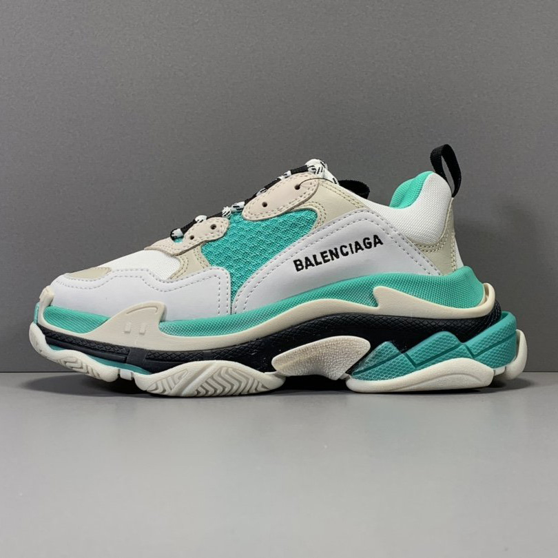 Balenciaga Triple S Sneaker  - everydesigner