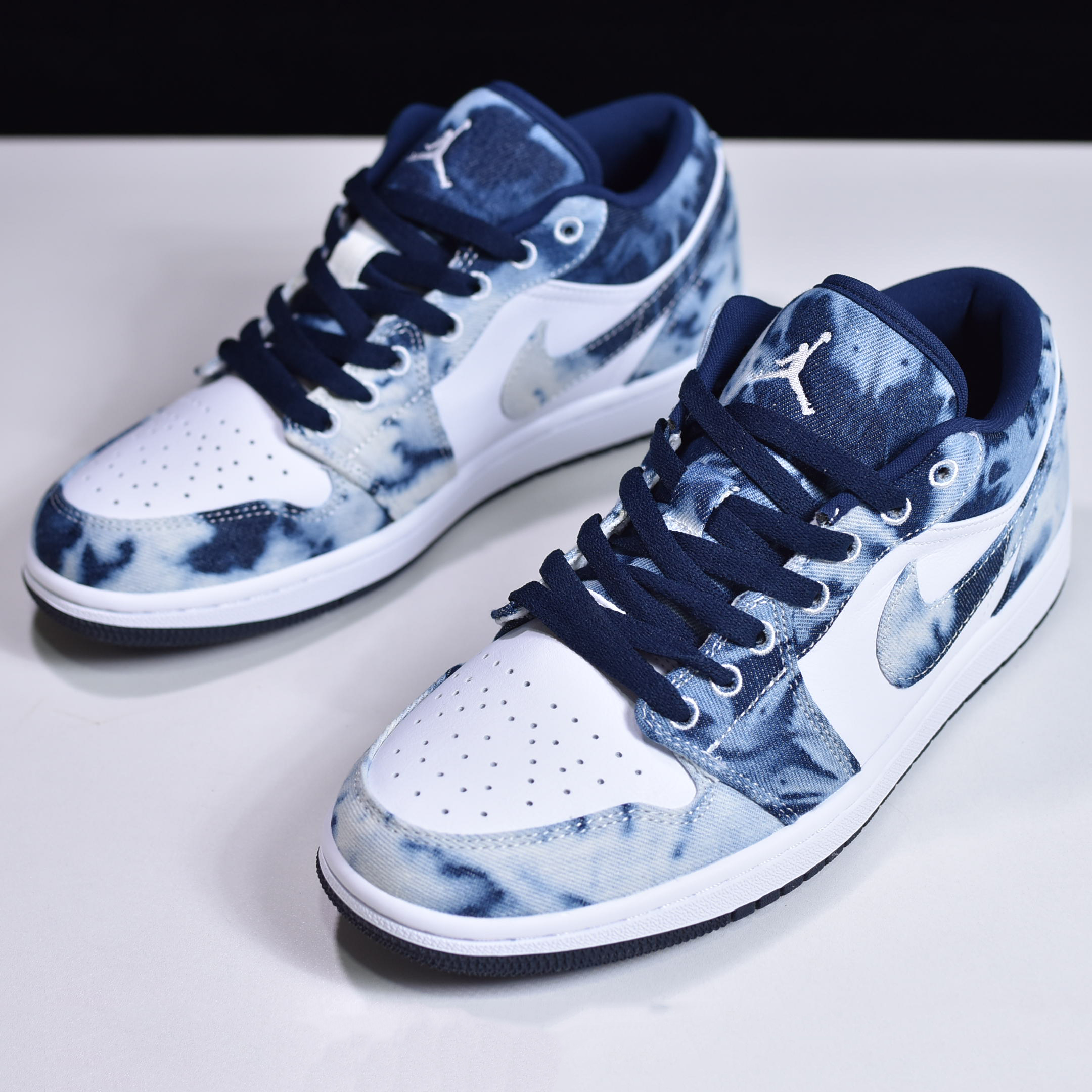 Jordan AJ1 Low "Washed Denim"   - everydesigner