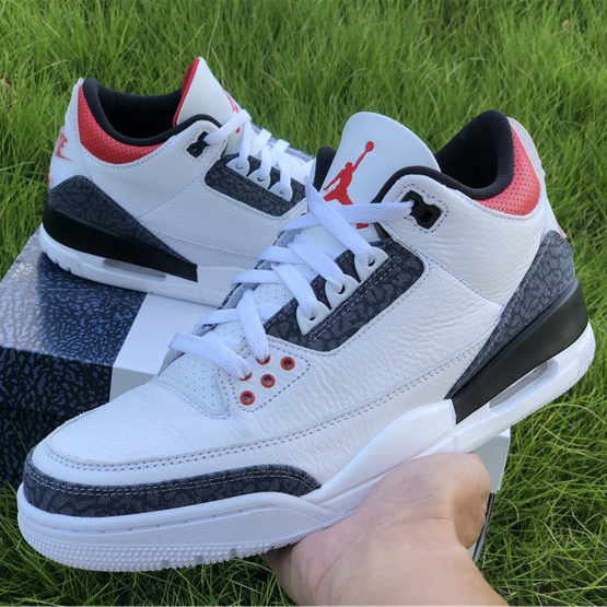 Jordan AJ3 SE DNM "Fire Red" - everydesigner