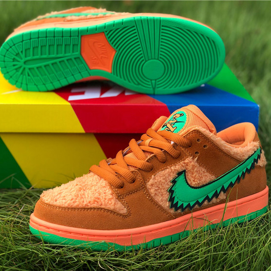 Grateful Dead X Nike SB Dunk Low "Orange Bear" - everydesigner