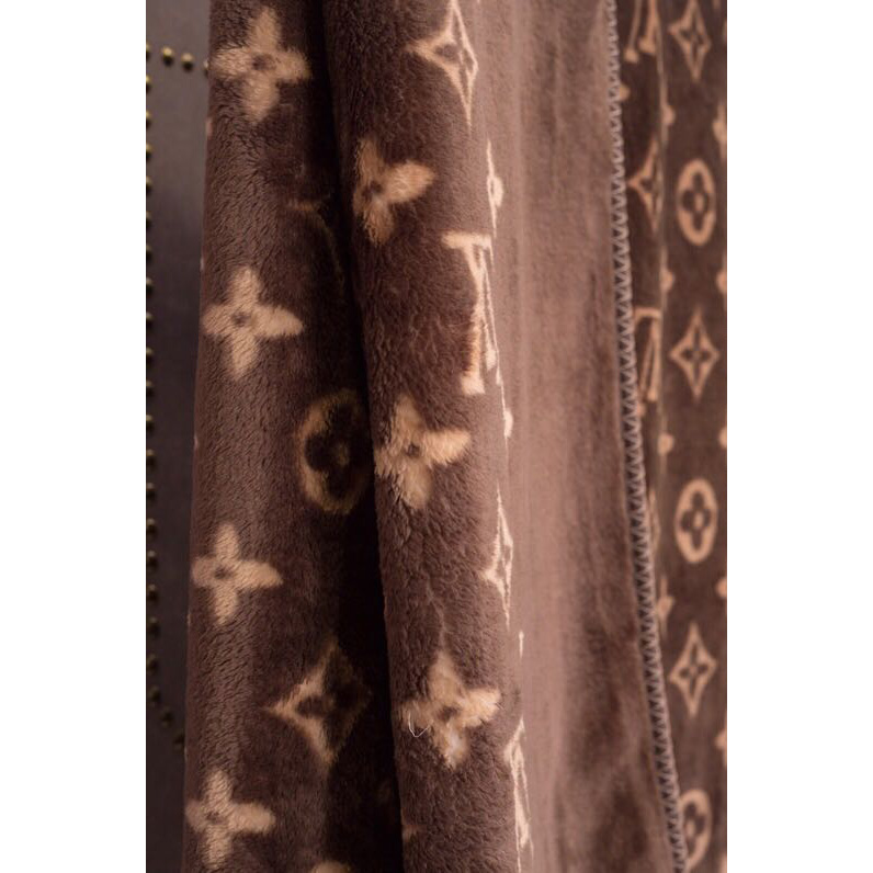 Louis Vuitton Neo Monogram Blanket - everydesigner