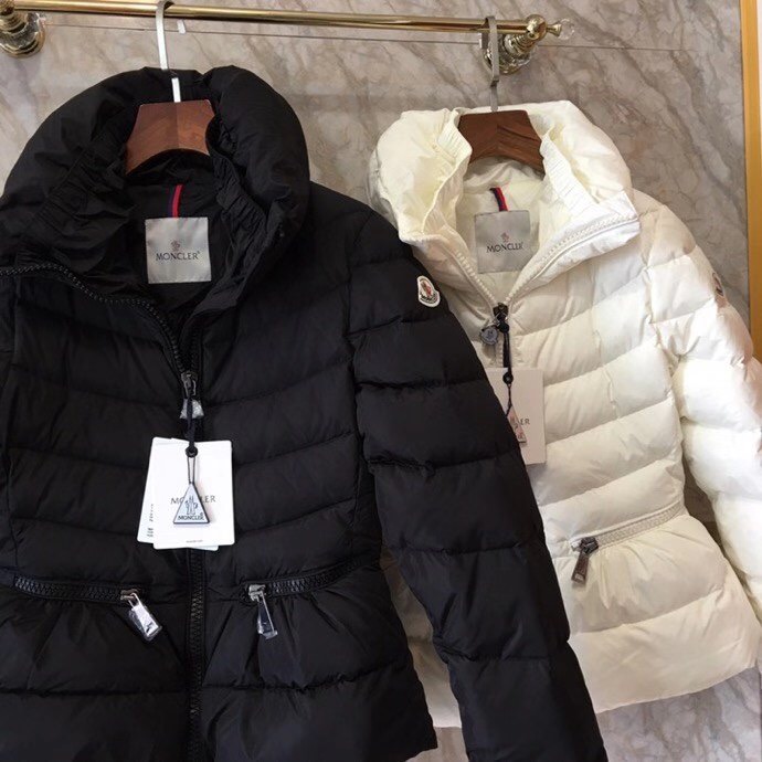 Moncler Quilted Zipped Padded Jacket - everydesigner