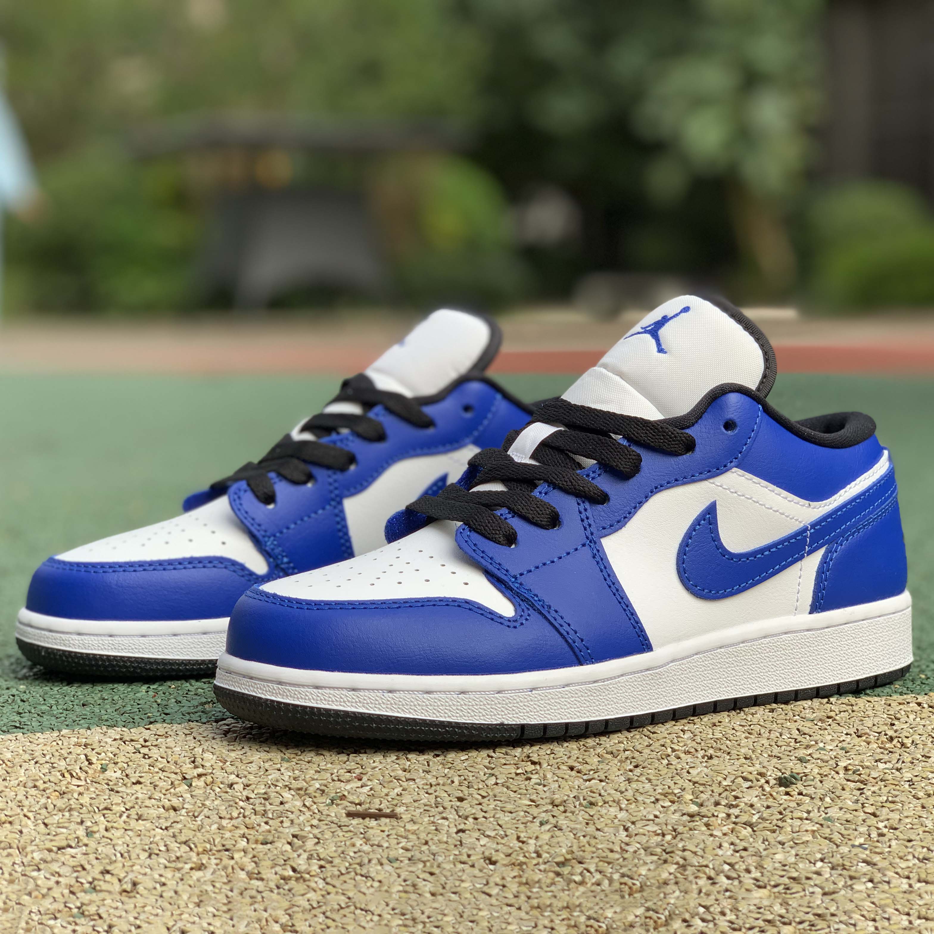 Jordan  Air 1 Low Game Royal 553558-124 - everydesigner