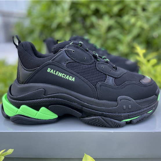 Balenciaga Triple S Sneaker - everydesigner