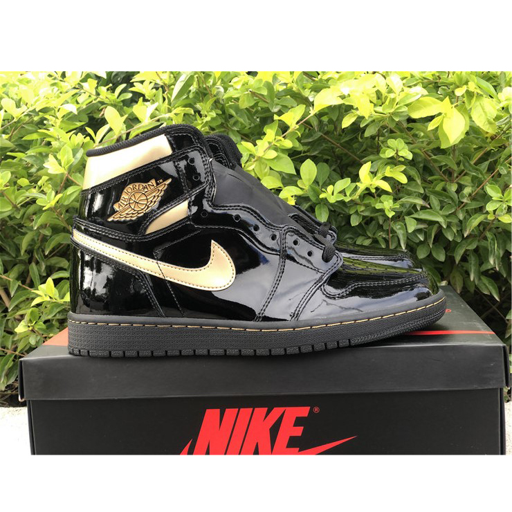 Jordan Air 1 Retro High Black Metallic Gold 555088-032 - everydesigner