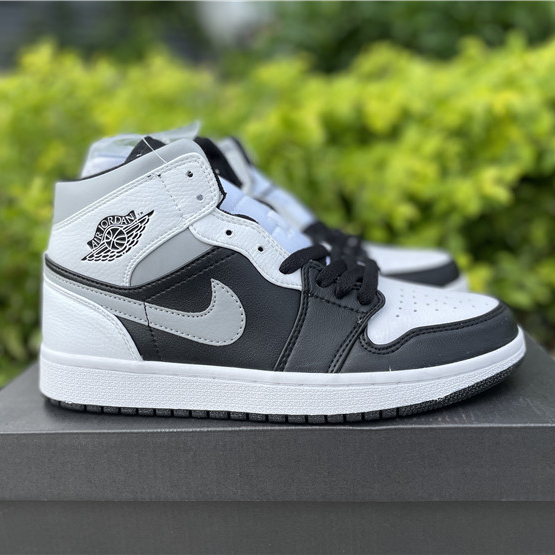 Jordan Air 1 High OG Sneakers - everydesigner